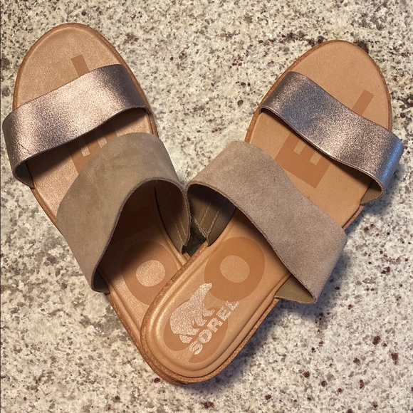 Sorel Shoes - Sorel Metallic and Suede Sandals